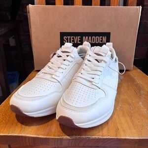 Steve Madden mens P-Sonny ortholite athleisure lightweight sneakers white 11